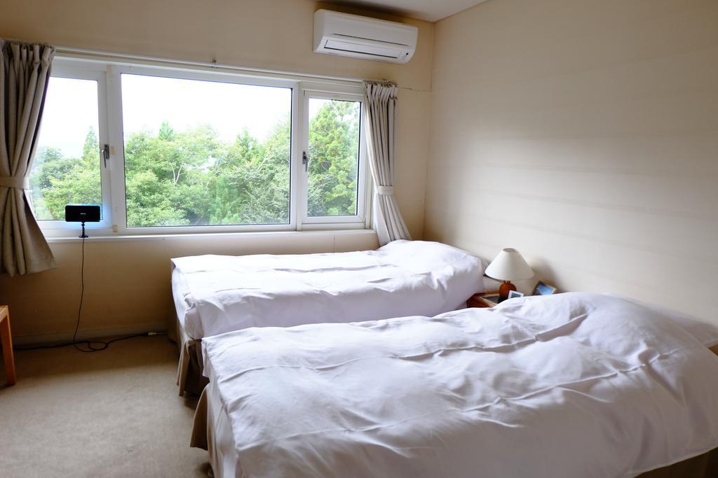 Pension & Cottage Mont Et Lac Yamanakako Habitación foto